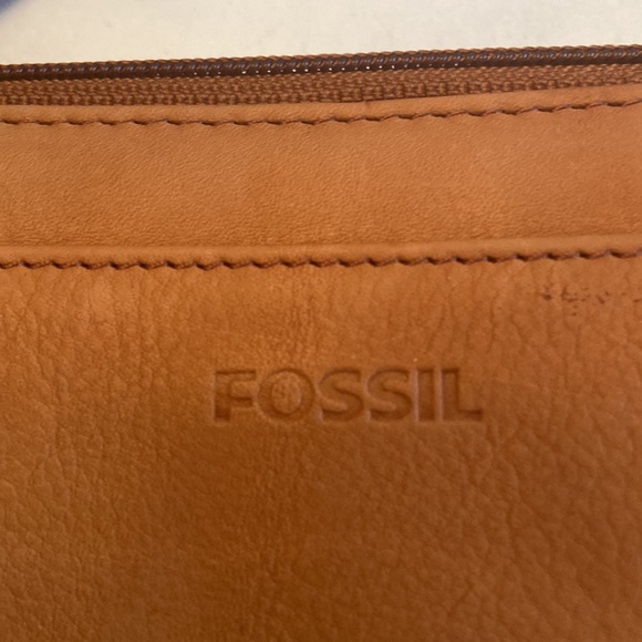 Fossil brown leather double zip around multi pocket clutch bag with strap - Picture 4 of 16